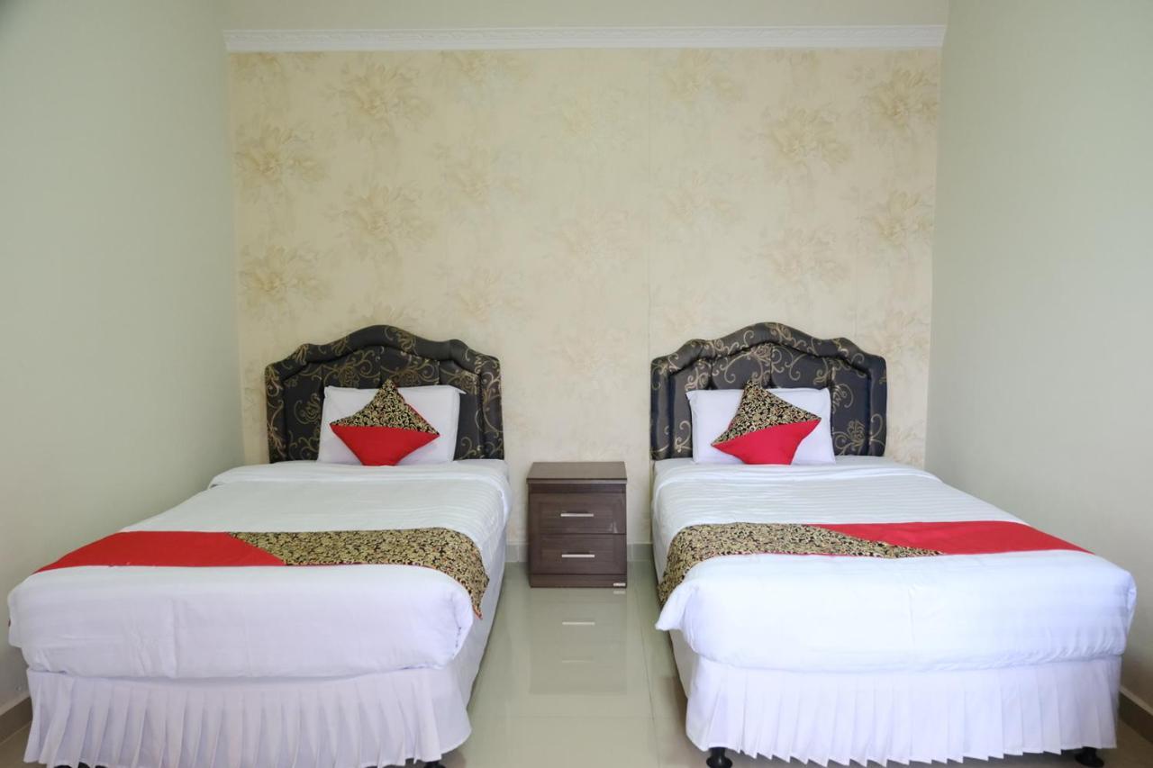 Joyful Hotel Tanjung Pandan Exteriér fotografie